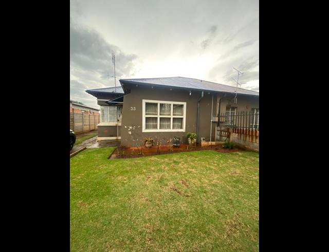 3 BEDROOM HOUSE FOR SALE IN STRUBENVALE